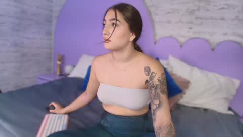 Snapshot of giaa_ross chatting on 22, 4, 2026 Gia online show from 22, 4, 2026
