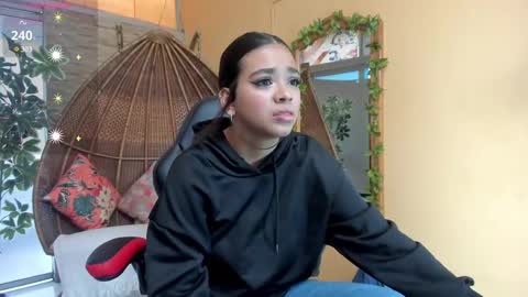 Gia  online show from 19, 2, 2025