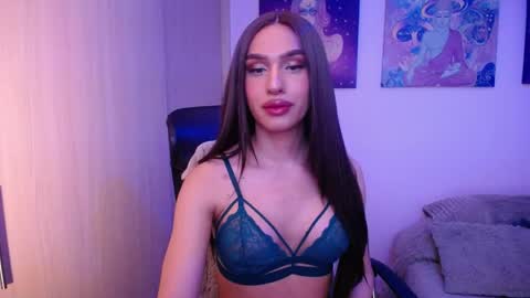 Gia Mint  online show from 5, 5, 2026