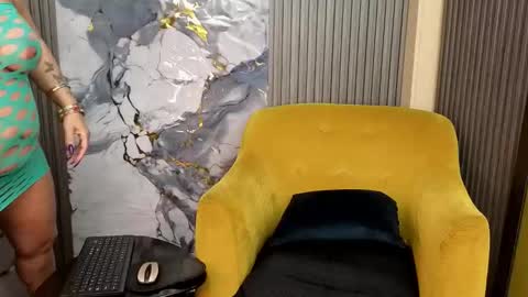 Snapshot of gianellacox chatting on 6, 3, 2026 online show from 6, 3, 2026