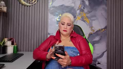 Snapshot of gianellacox chatting on 28, 3, 2026 online show from 28, 3, 2026