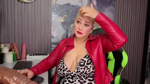 Snapshot of gianellacox chatting on 31, 3, 2026 online show from 31, 3, 2026