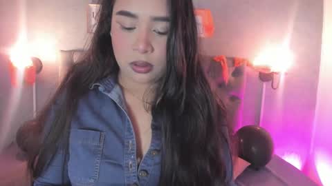 Snapshot of giannaslimjb chatting on 7, 10, 2025 giannaslimjb online show from 7, 10, 2025