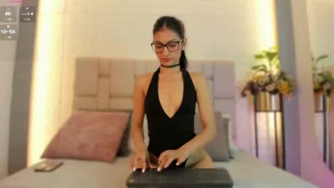 Snapshot of gigi_rosee chatting on 6, 7, 2026 gigi_rosee online show from 6, 7, 2026