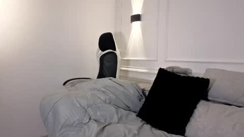 Snapshot of giigii_hadidd chatting on 23, 5, 2026 Giigii Hadid online show from 23, 5, 2026