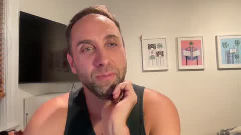 Snapshot of gilber10101 chatting on 6, 11, 2025 gilber10101 online show from 6, 11, 2025