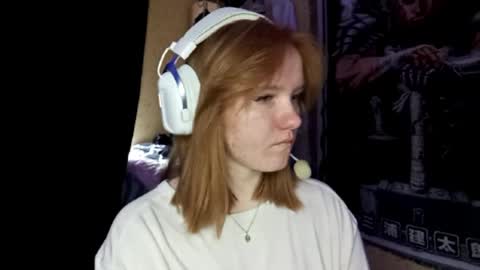 Snapshot of gilbertewillitzer chatting on 7, 4, 2026 Bella online show from 7, 4, 2026