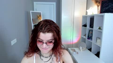 Snapshot of gin_yoon chatting on 27, 1, 2025 Gin online show from 27, 1, 2025