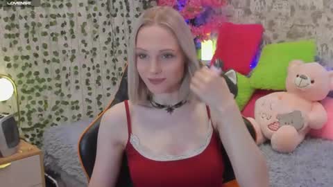 Snapshot of gina_lovelyy chatting on 14, 6, 2026 Gina online show from 14, 6, 2026
