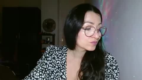 GinaONeon online show from 22, 2, 2025