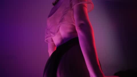        im expecting 350 thumbs up on my altar   online show from 11, 1, 2025