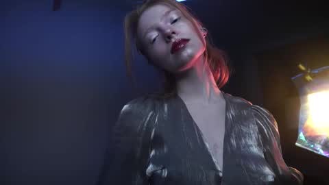        im expecting 350 thumbs up on my altar   online show from 1, 12, 2025