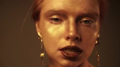        im expecting 350 thumbs up on my altar   online show from 23, 3, 2026