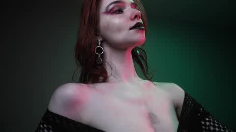 Snapshot of ginger_hugs chatting on 23, 4, 2026 im expecting 350 thumbs up on my altar online show from 23, 4, 2026