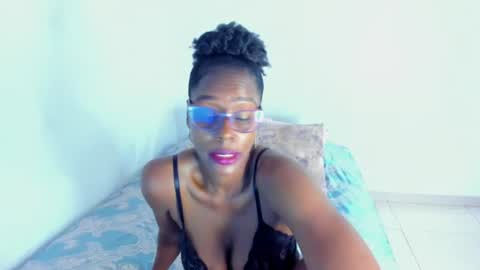 Snapshot of ginger_smil chatting on 19, 7, 2026 Diana online show from 19, 7, 2026