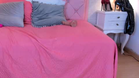 Ginger online show from 12, 1, 2025