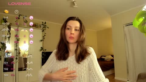 Snapshot of gingerbread__house chatting on 5, 4, 2026 Vasilisa online show from 5, 4, 2026