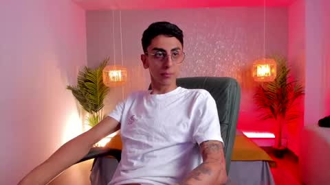 Snapshot of gio_carangi chatting on 21, 3, 2026 Gio Carangi online show from 21, 3, 2026