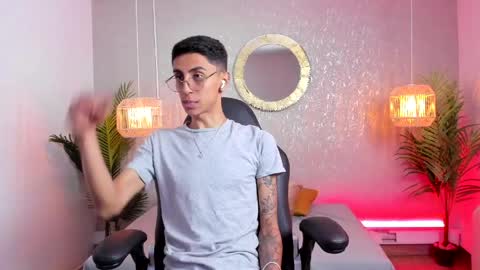 Snapshot of gio_carangi chatting on 5, 4, 2026 Gio Carangi online show from 5, 4, 2026