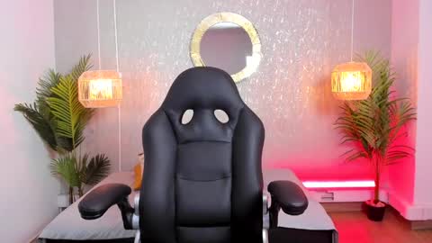 Snapshot of gio_carangi chatting on 8, 4, 2026 Gio Carangi online show from 8, 4, 2026