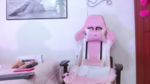 giorgina_montiere online show from 22, 12, 2025