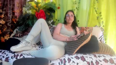 Snapshot of girasol_walton chatting on 31, 5, 2026 Girasol Walton online show from 31, 5, 2026