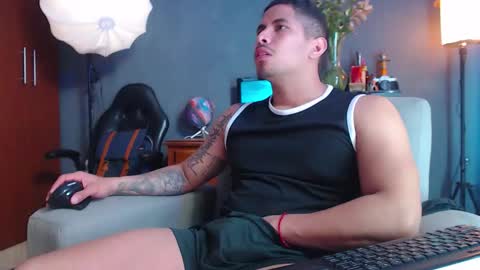 piggy boy online show from 13, 11, 2025