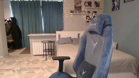 Snapshot of girl_happiness chatting on 1, 4, 2026 Secret online show from 1, 4, 2026