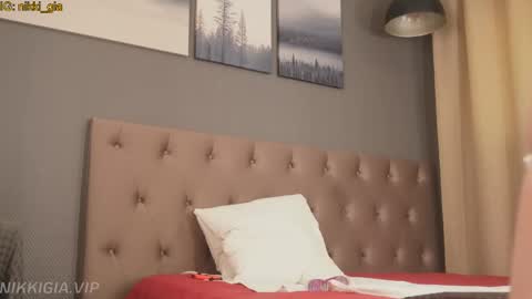 Snapshot of girl_i_am chatting on 10, 5, 2026 Nikki online show from 10, 5, 2026
