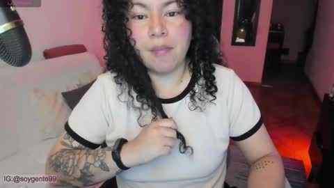 girl_inline online show from 3, 11, 2025