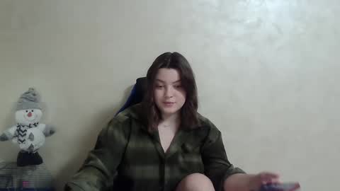 Snapshot of girl_leya chatting on 4, 1, 2025 girl_leya online show from 4, 1, 2025