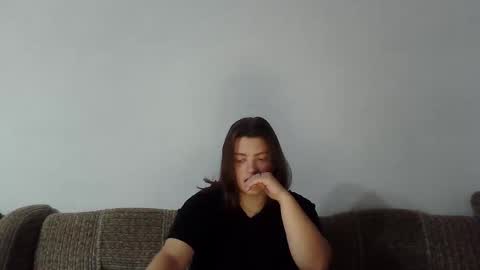 Snapshot of girl_leya chatting on 18, 9, 2025 girl_leya online show from 18, 9, 2025