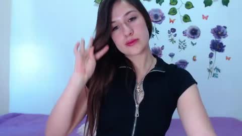 Snapshot of girl_naughty11 chatting on 12, 6, 2026 Isabella online show from 12, 6, 2026