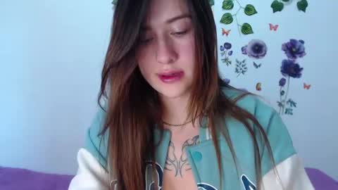 Snapshot of girl_naughty11 chatting on 23, 7, 2026 Isabella online show from 23, 7, 2026