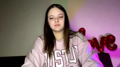 girl_shy07 online show from 11, 2, 2026