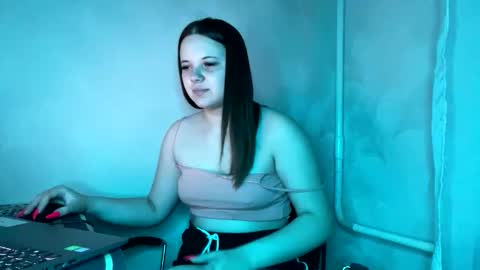 girl_shy07 online show from 31, 3, 2026