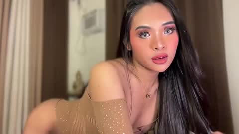 queen ronna online show from 16, 5, 2026