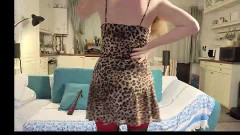 Girlfriend online show from 16, 11, 2025