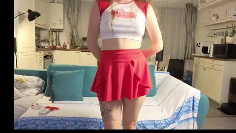 Girlfriend online show from 1, 12, 2025