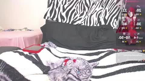 Snapshot of girltattoo__ chatting on 2, 2, 2026 kim online show from 2, 2, 2026