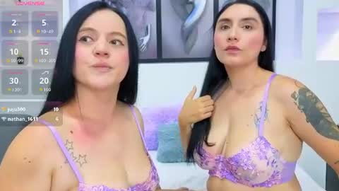Snapshot of girsl_hot chatting on 22, 6, 2026 Violeta y Samantha online show from 22, 6, 2026