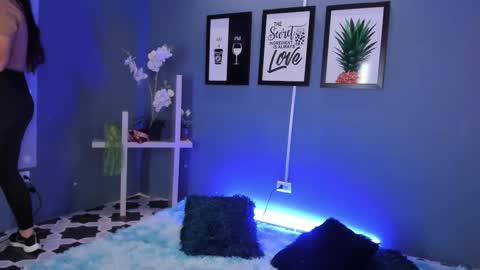     online show from 10, 3, 2026