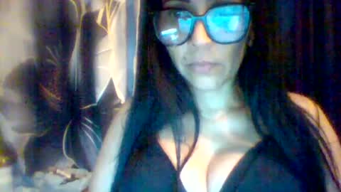 Snapshot of gisell489415 chatting on 16, 6, 2026 gisell489415 online show from 16, 6, 2026