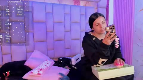 Snapshot of gisell_squirt chatting on 2, 6, 2026 gisell_squirt online show from 2, 6, 2026