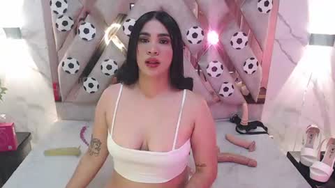Snapshot of giselslut chatting on 10, 7, 2026 giselslut online show from 10, 7, 2026