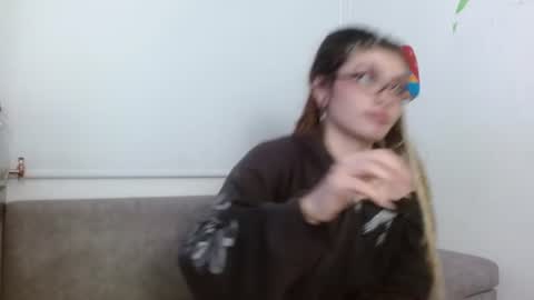 Snapshot of giulietta_mon chatting on 4, 7, 2026 Giulietta online show from 4, 7, 2026