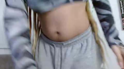 Snapshot of giulietta_mon chatting on 6, 7, 2026 Giulietta online show from 6, 7, 2026