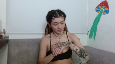 Snapshot of giulietta_mon chatting on 16, 7, 2026 Giulietta online show from 16, 7, 2026