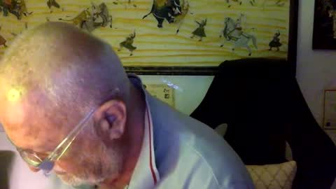 giutomma930394 online show from 26, 5, 2026