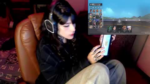 Snapshot of givenom chatting on 14, 11, 2025 dirtyvenom online show from 14, 11, 2025